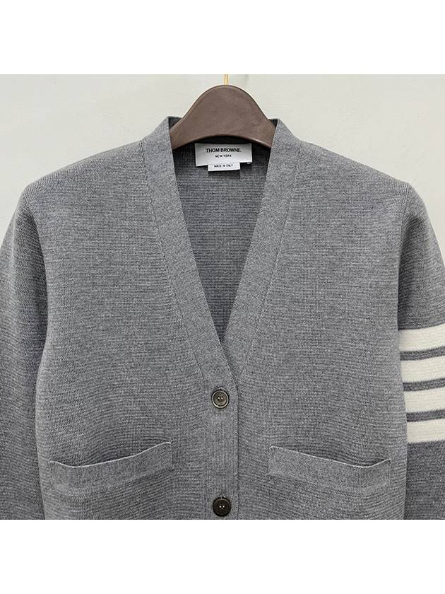 Milano Stitch 4 Bar Classic V Neck Fine Merino Wool Cardigan Grey - THOM BROWNE - BALAAN 5