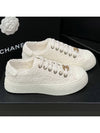 women sneakers tweed gold brooch ivory - CHANEL - BALAAN 5