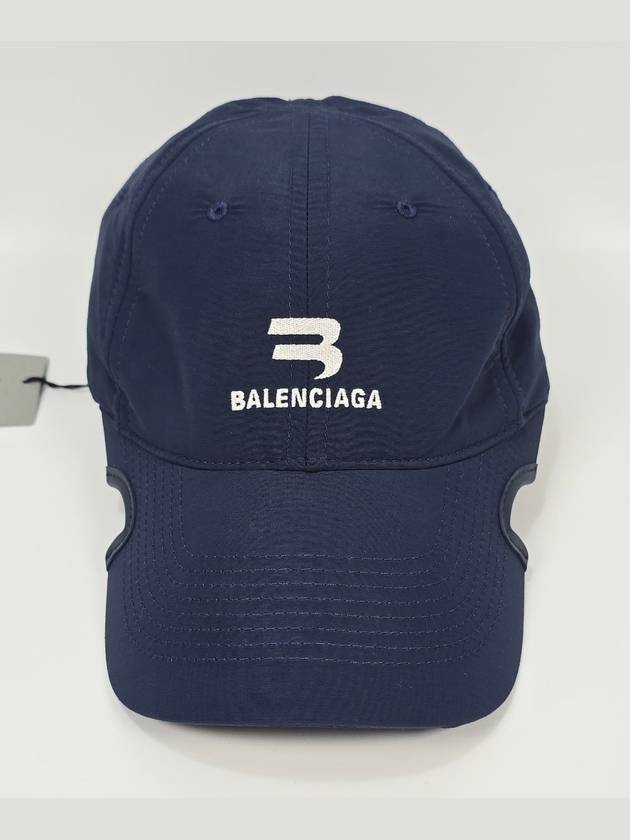 hat M - BALENCIAGA - BALAAN 2