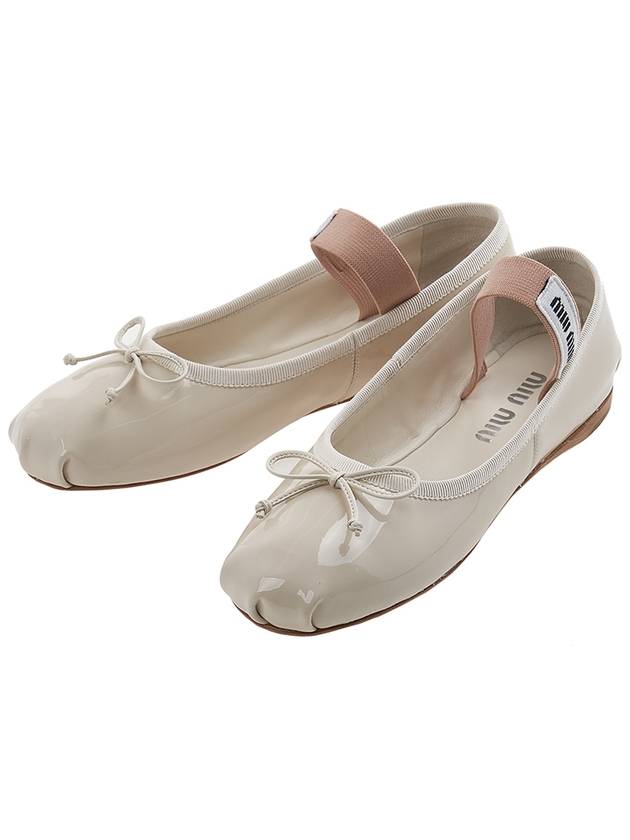 Patent Leather Ballerinas Beige - MIU MIU - BALAAN 2