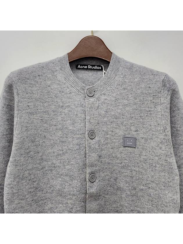 Face Patch Crop Cardigan Light Grey Melange - ACNE STUDIOS - BALAAN 5