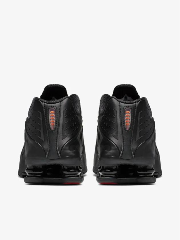 Shox R4 Low Top Sneakers Black - NIKE - BALAAN 7