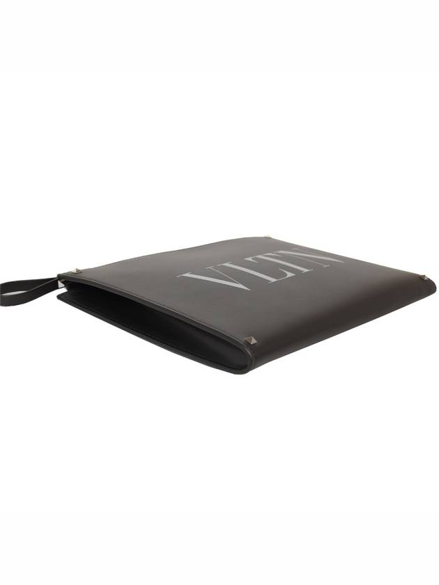 VLTN White Logo Document Clutch Bag Black - VALENTINO - BALAAN 4