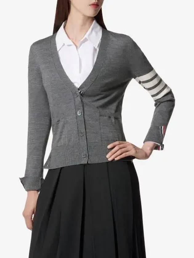 Sustainable Fine Merino Wool 4-Bar Relaxed Fit V-Neck Cardigan Medium Grey - THOM BROWNE - BALAAN 2