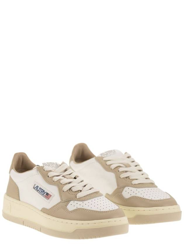 Medalist Bicolor Leather Low Top Sneakers White Beige - AUTRY - BALAAN 5