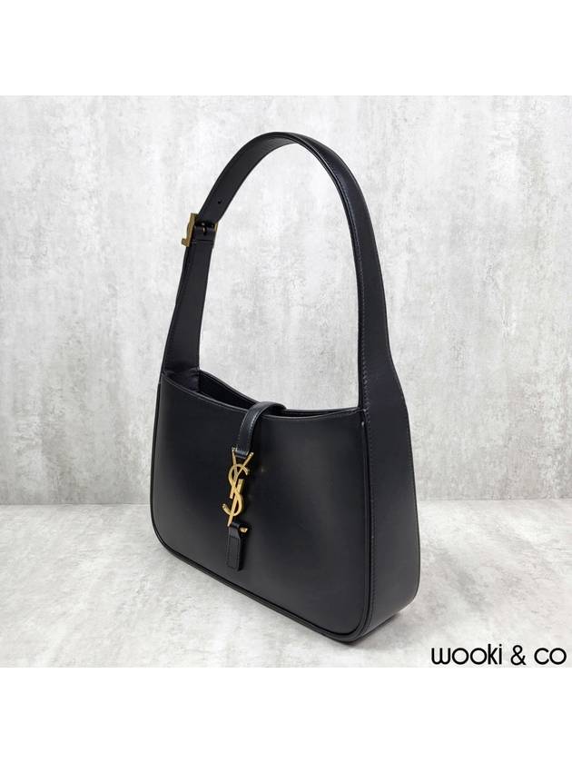 Le 5 A 7 Smooth Leather Hobo Shoulder Bag Black - SAINT LAURENT - BALAAN 5