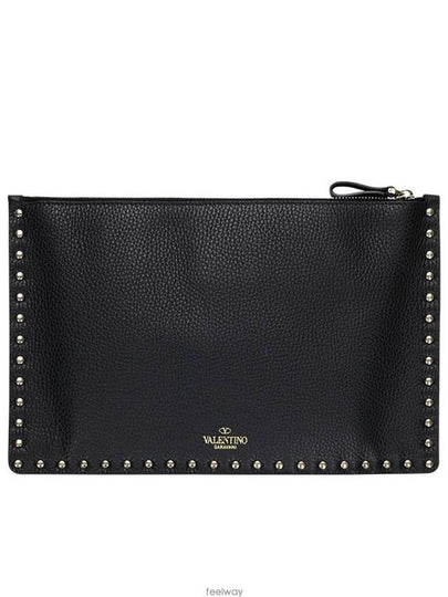 Rockstud Pebble Clutch Bag Black - VALENTINO - BALAAN 2