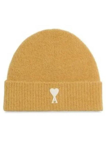 White Heart Logo Beanie Mustard UHA115KN0032724 1325619 - AMI - BALAAN 1