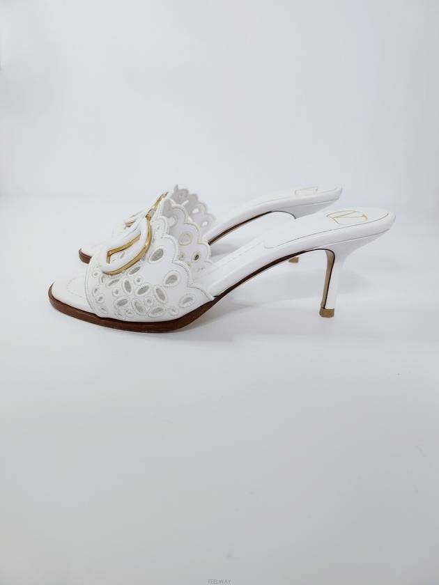 Used luxury goods DHLUX V logo white women s sandals 37 235 - VALENTINO - BALAAN 7