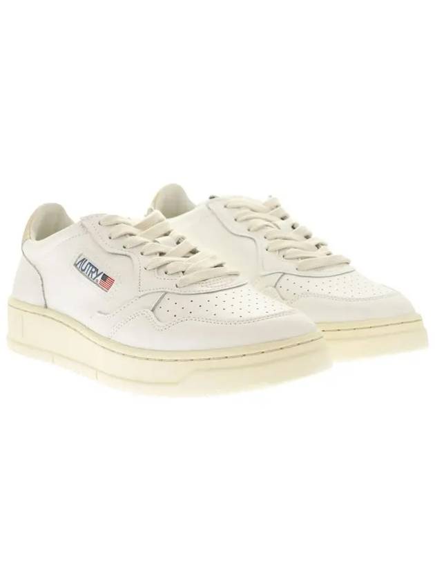 Medalist Low Top Sneakers Beige White - AUTRY - BALAAN 5