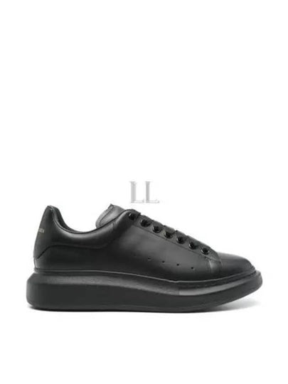 Oversized Low-Top Sneakers Black - ALEXANDER MCQUEEN - BALAAN 2