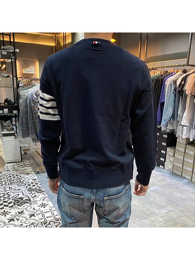 Men's Diagonal Armband Crew Neck Classic Sweatshirt Navy - THOM BROWNE - BALAAN 6