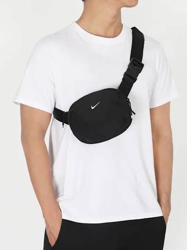 Aura 2L Crossbody Bag Black - NIKE - BALAAN 2