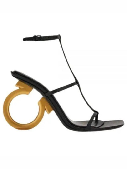 Salvatore Elina Sandals Black - SALVATORE FERRAGAMO - BALAAN.