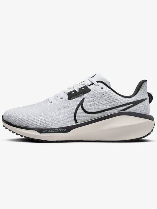 Vomero 17 Road Running Low Top Sneakers Pure Platinum - NIKE - BALAAN 1