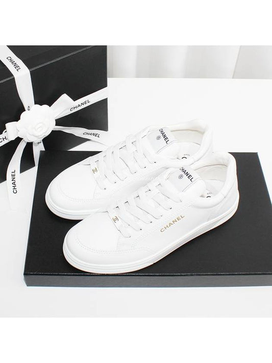 Sneakers Calfskin White - CHANEL - BALAAN 2