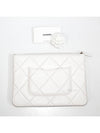 19 Lambskin medium clutch bag white - CHANEL - BALAAN 6