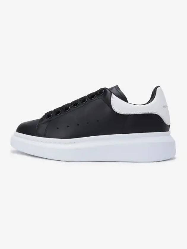 Oversole Low Top Sneakers Black - ALEXANDER MCQUEEN - BALAAN 2