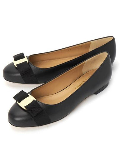 Varina Bow Ballet Flats Black - SALVATORE FERRAGAMO - BALAAN 2