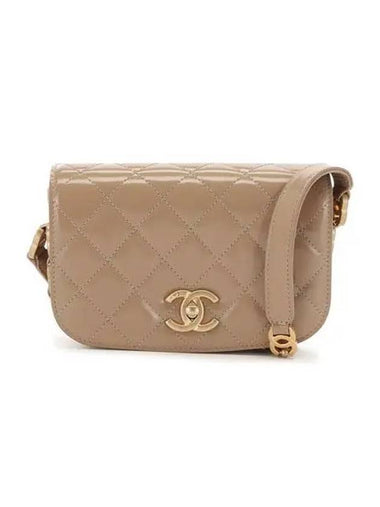 Cross bag quilted gold beige - CHANEL - BALAAN 1