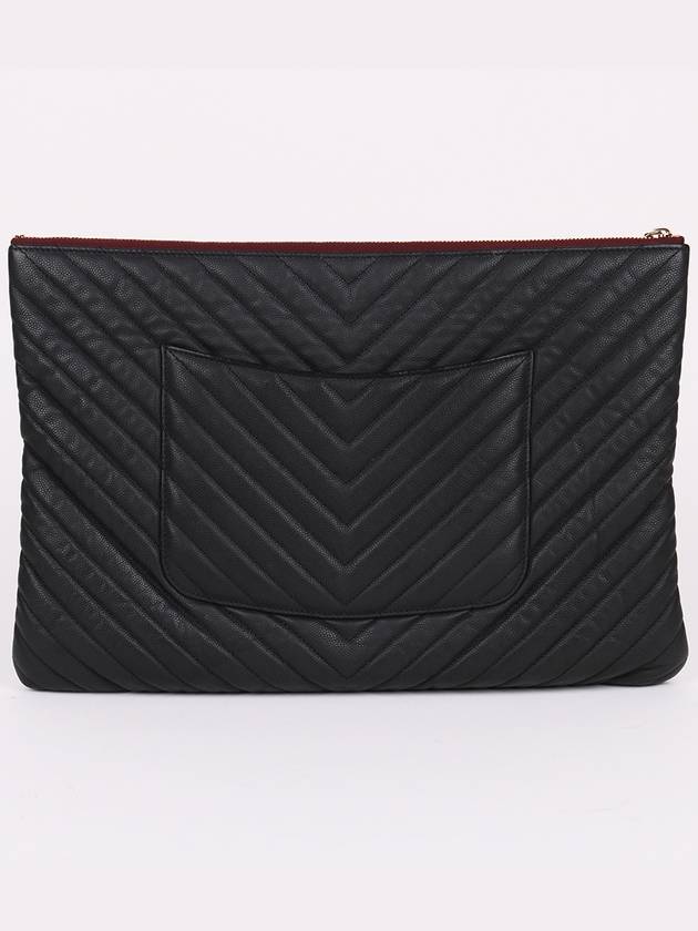 CC gold chevron caviar large clutch bag - CHANEL - BALAAN 5