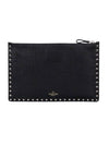 Rockstud Soft Grain Clutch Bag Black - VALENTINO - BALAAN 1