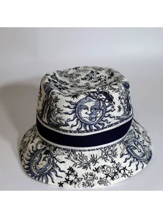 D Bobby Small Brim Bucket Hat White Navy - DIOR - BALAAN 7