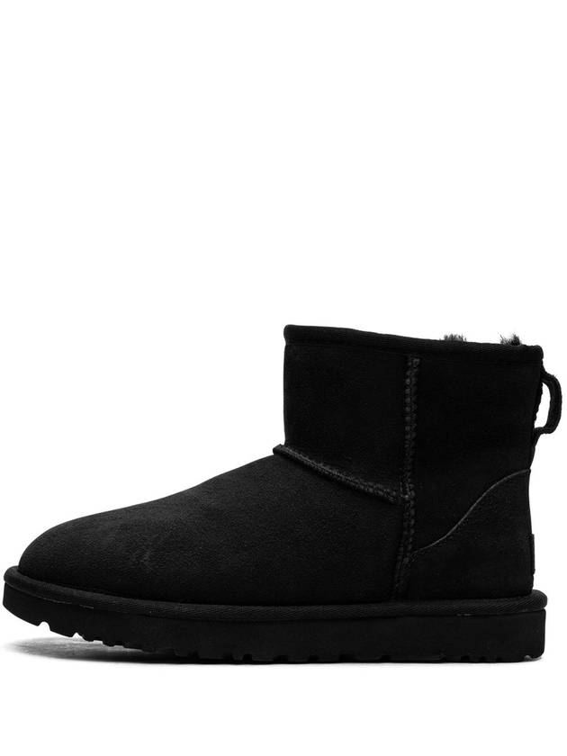 Classic Mini 2 Winter Boots Black - UGG - BALAAN 2