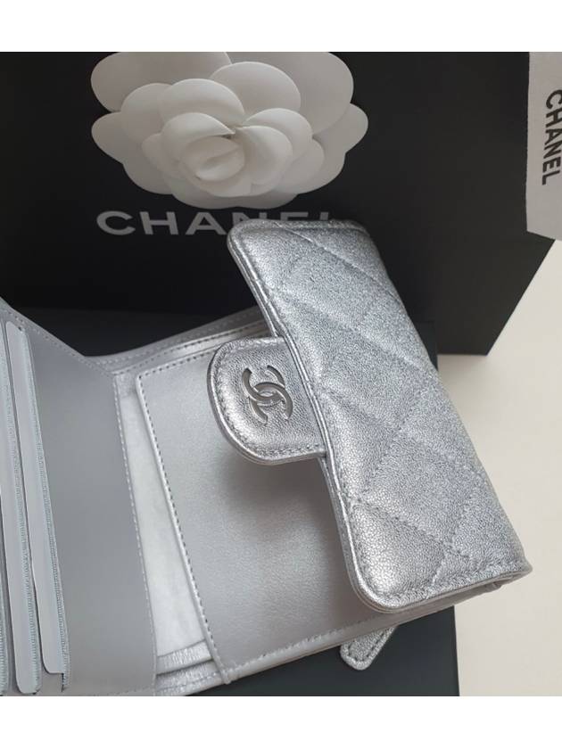 Classic snap half wallet back zipper silver pearl lambskin 31st unit France AP0231 - CHANEL - BALAAN 4