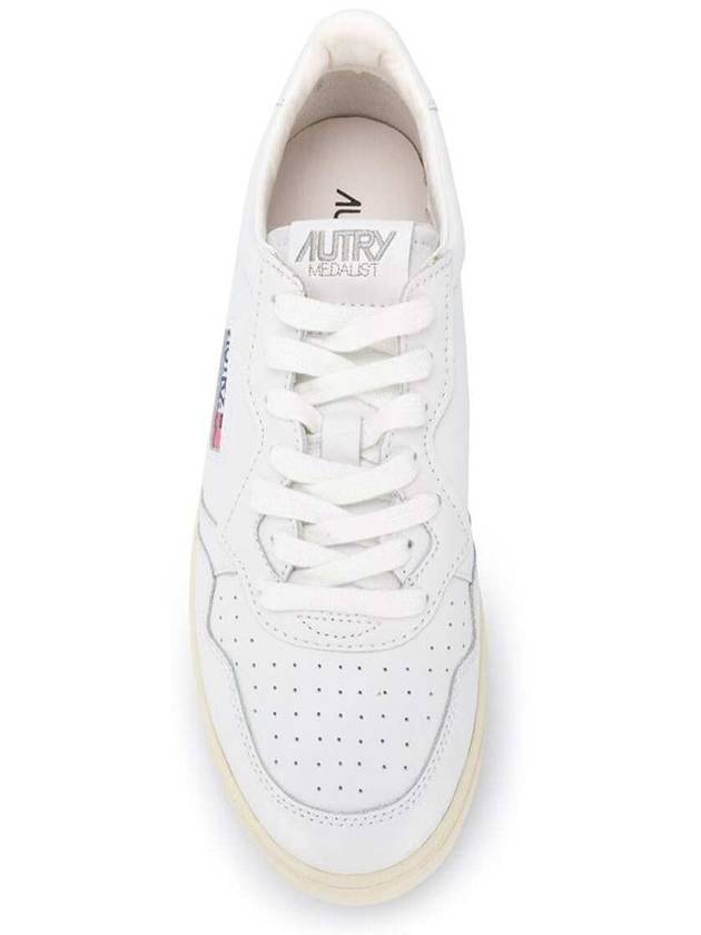 'Medalist' White Low Top Sneakers With Logo Detail In Leather Man - AUTRY - BALAAN 4