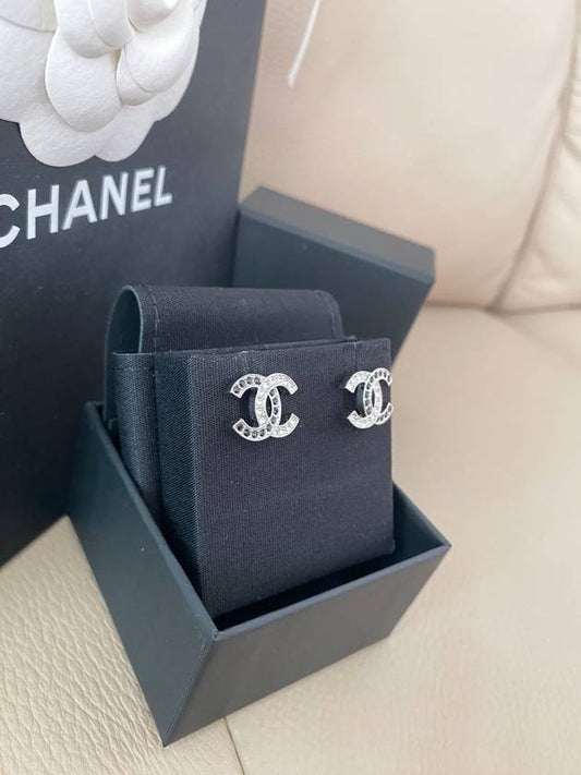 CC Logo EarringsHalf Black Cubic EarringsAB8981 - CHANEL - BALAAN 2