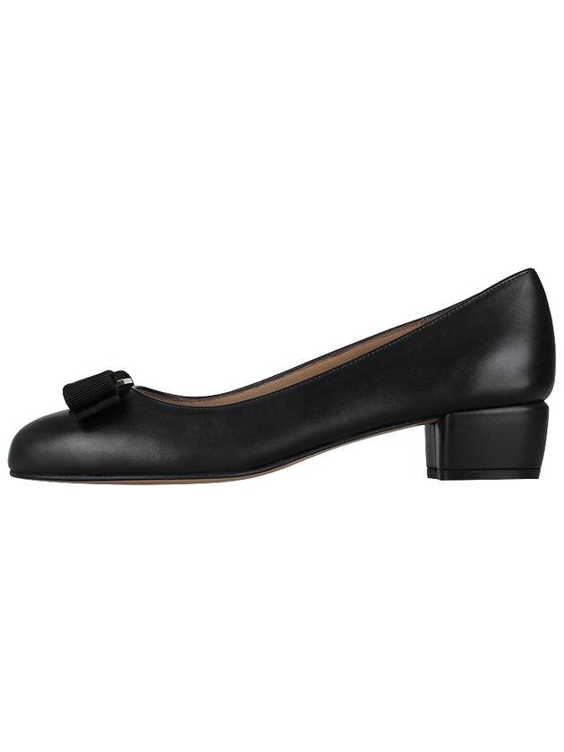 Women's Vara Pumps Black - SALVATORE FERRAGAMO - BALAAN 4