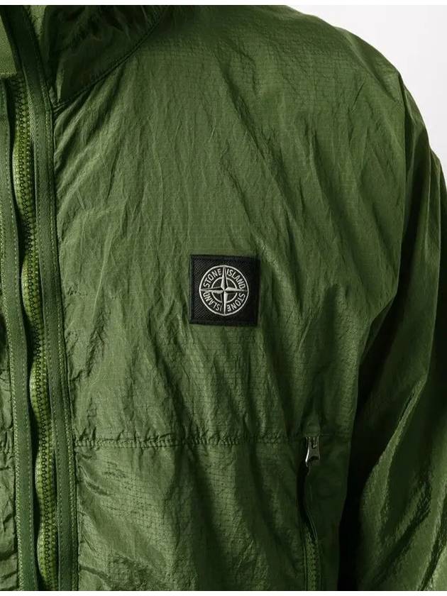 Logo Patch Wappen Nylon Metal Hooded Jacket Khaki - STONE ISLAND - BALAAN 4