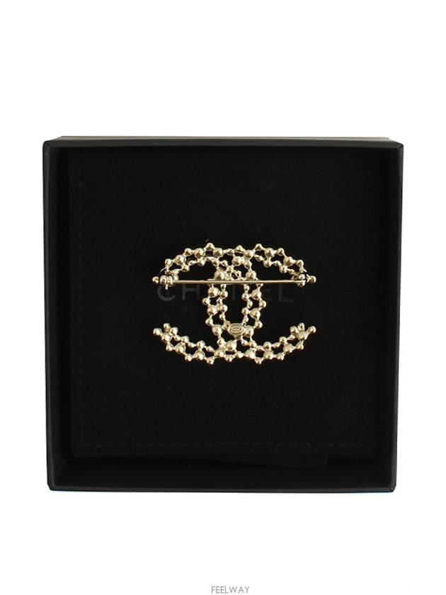 Women Brooches Pins - CHANEL - BALAAN 3