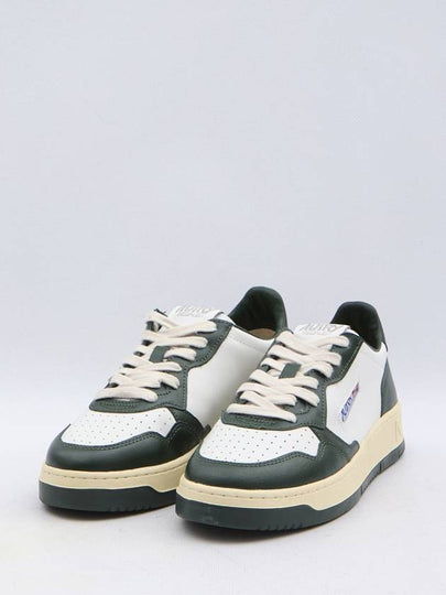 Medalist Sneakers In White And Green - AUTRY - BALAAN 2