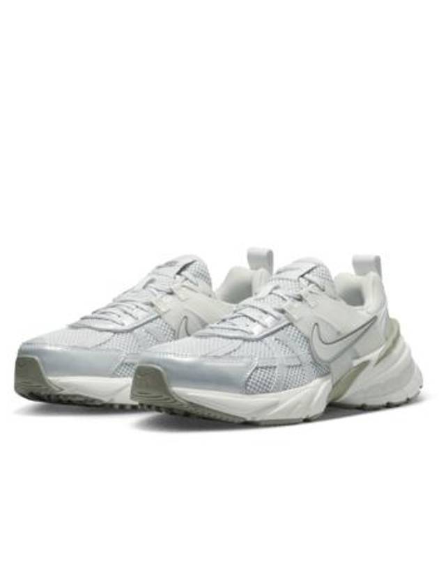 V2K Run Low Top Sneakers Photon Dust - NIKE - BALAAN 3