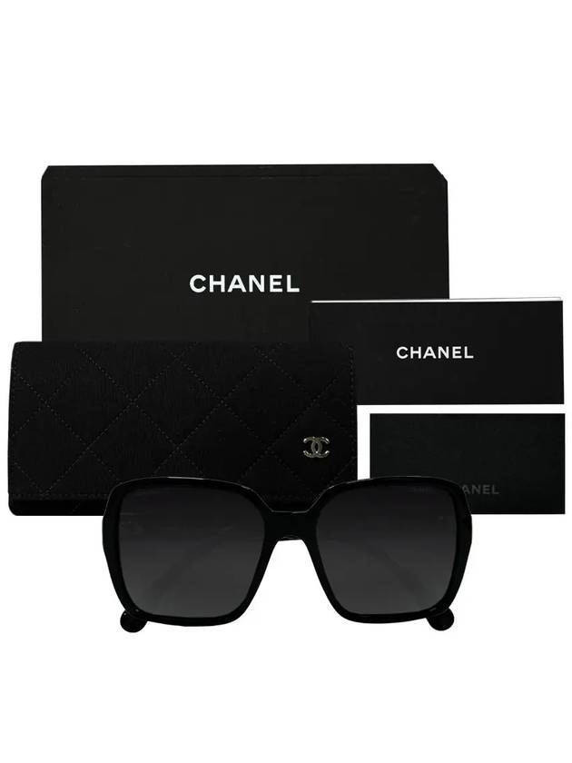 Sunglasses CH5408 1026S4 Square White Lettering Black - CHANEL - BALAAN 10