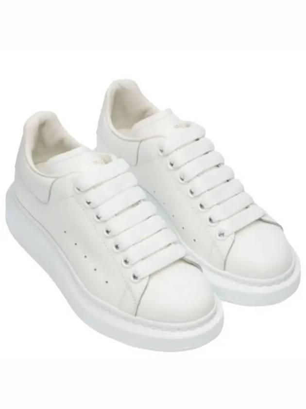 Oversized Leather Low Top Sneakers White - ALEXANDER MCQUEEN - BALAAN 2