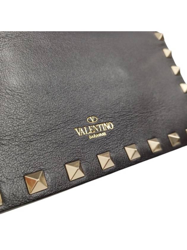 KW0P0646BOL Black Rockstut Pouch Wrist Strap - VALENTINO - BALAAN 5