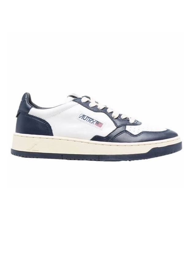 Medalist Navy Tab Low Top Sneakers White Navy - AUTRY - BALAAN 1