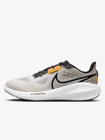 Vomero 17 Men s Road Running Shoes White Laser Orange Black FB1309 106 720259 - NIKE - BALAAN 1