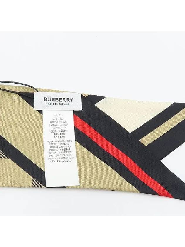 80370171 Scarf Fashion Accessories - BURBERRY - BALAAN 3