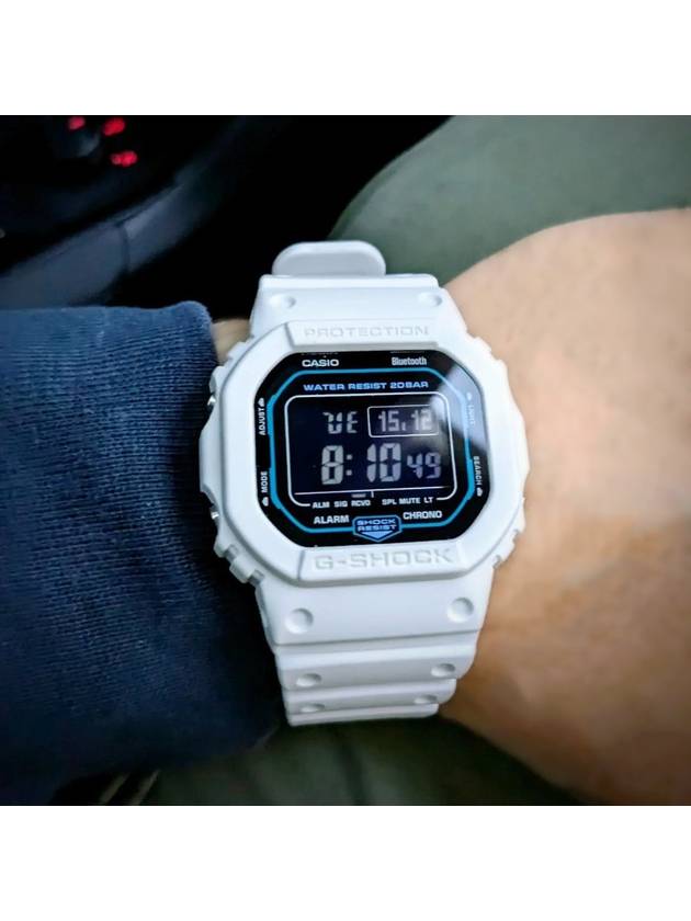 5600 Special Edition White Electronic Watch - G-SHOCK - BALAAN 4