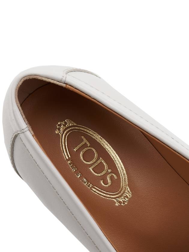 Women's Gold Logo Chain Leather Loafers White - TOD'S - BALAAN 8