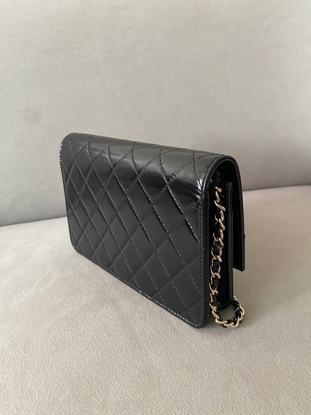 24C 31 Flap WOC Chain Bag Calfskin Black Gold AP2703 - CHANEL - BALAAN 6