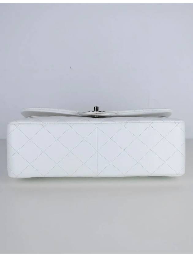 Classic Caviar White Jumbo Silver A28600 - CHANEL - BALAAN 4