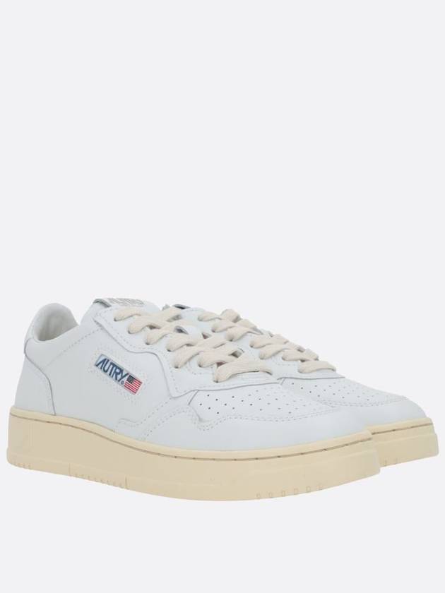 Medalist Leather Low Top Sneakers White - AUTRY - BALAAN 3