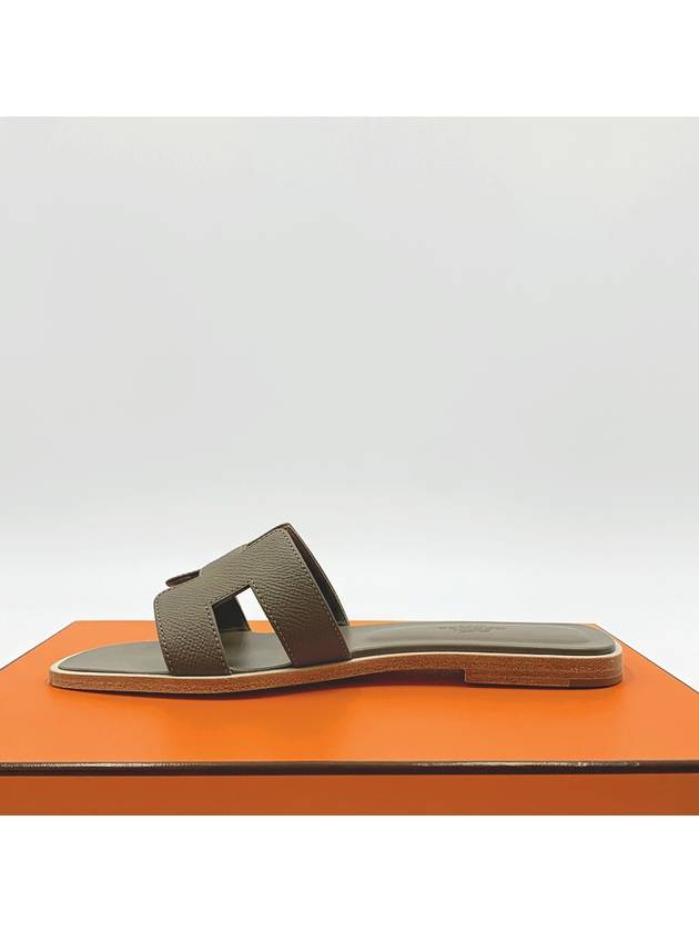 Oran Leather Sandals Etoupe - HERMES - BALAAN 3