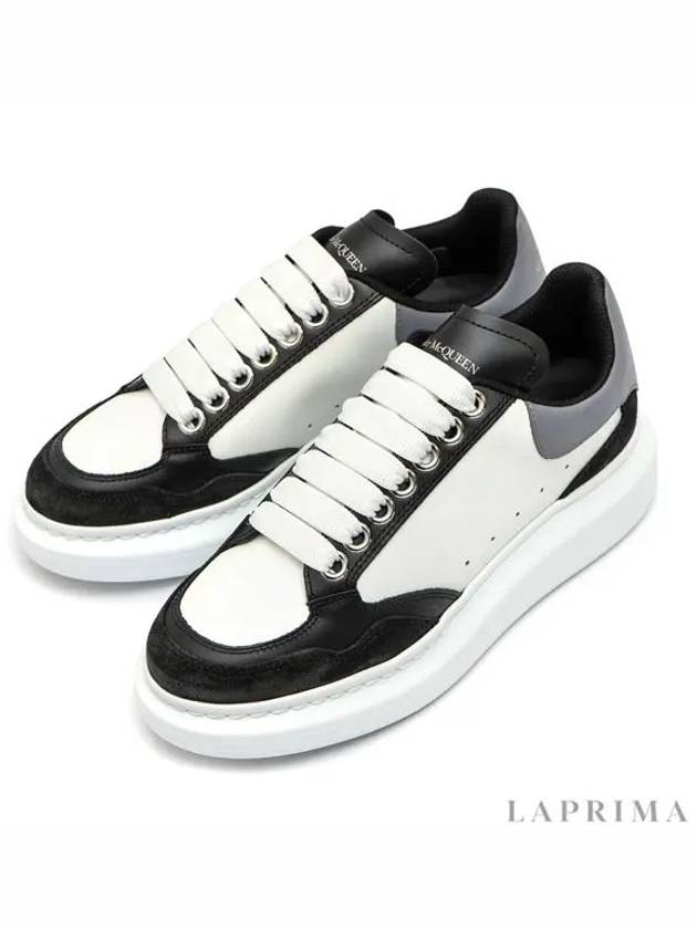 Oversized Lace up Low Top Sneakers White Black - ALEXANDER MCQUEEN - BALAAN 5