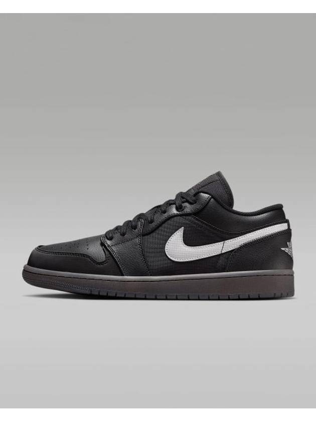 Air Jordan 1 SE Low Top Sneakers Black - NIKE - BALAAN 2